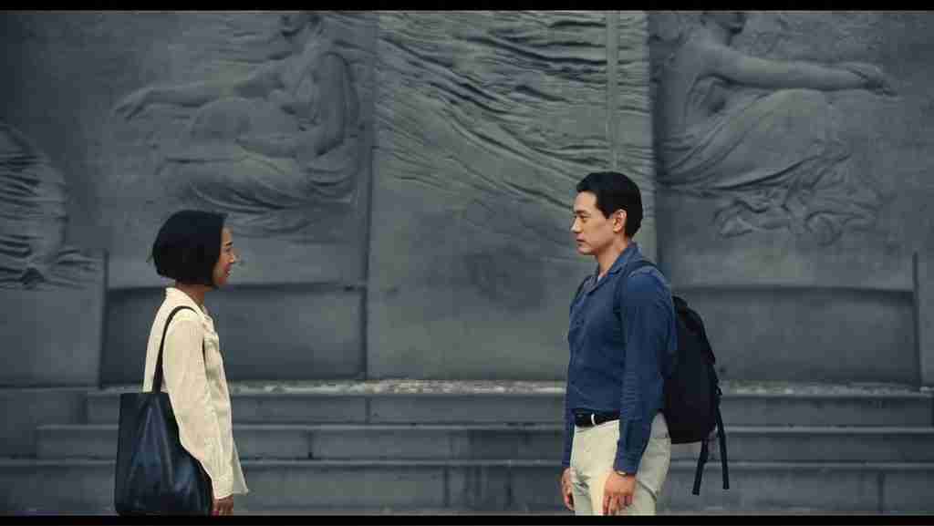 Past Lives analysis Nora Hae Sung Madison Square Park sculpture facing away reunion