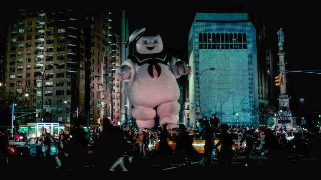 Ghostbusters analysis – Stay Puft Marshmallow Man rampaging through New York streets